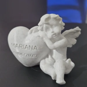 Anjinho deitado no coração - personalizado