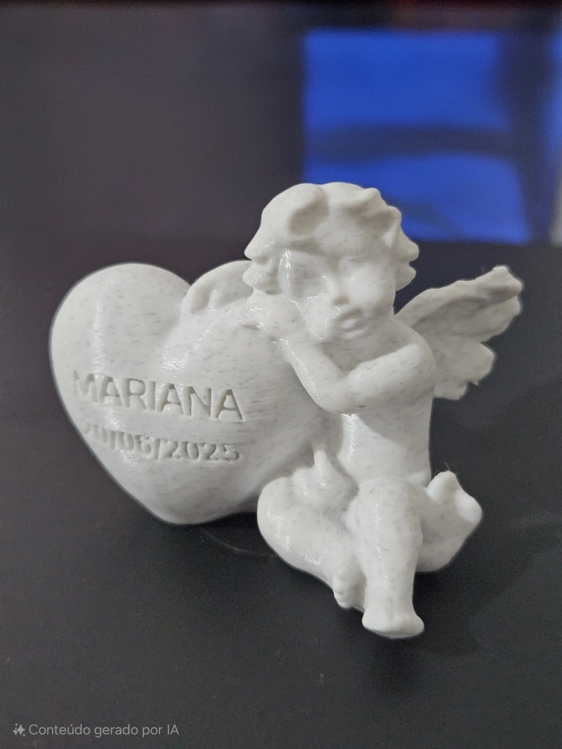 Anjinho deitado no coração - personalizado